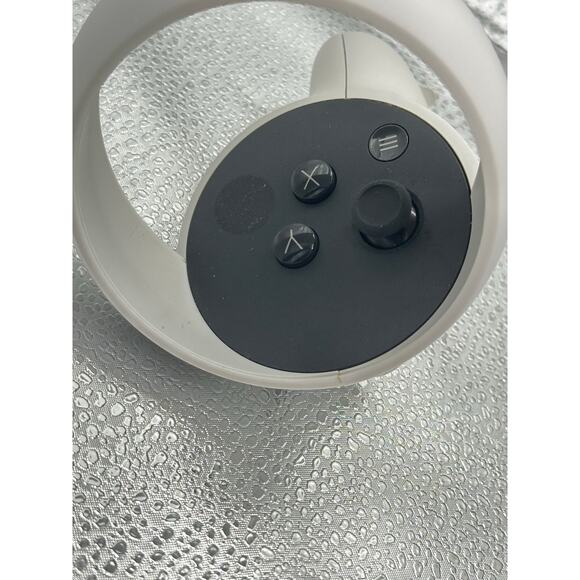 Left Oculus quest 2 controller - Picture 4 of 5